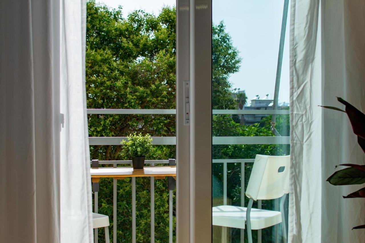 Studio 48, Cozy Apartment In Kalamata City Center Bagian luar foto